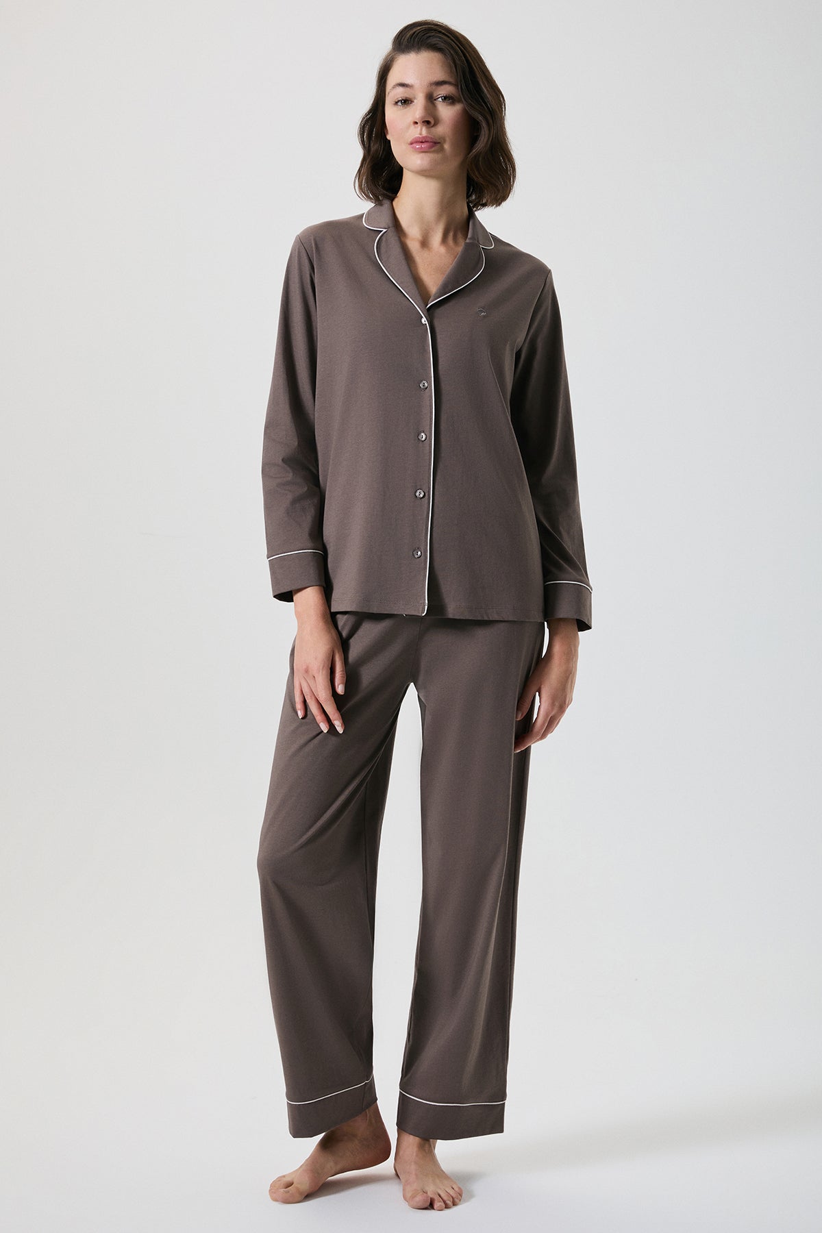 Aube Sereine - Pyjama boutonné - Lumière naissante et élégance apaisée