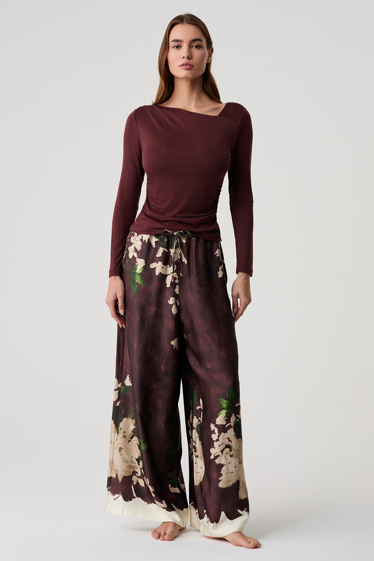Le Jardin de Dahlia – Ensemble 2 Pcs – Élégance florale et sophistication naturelle