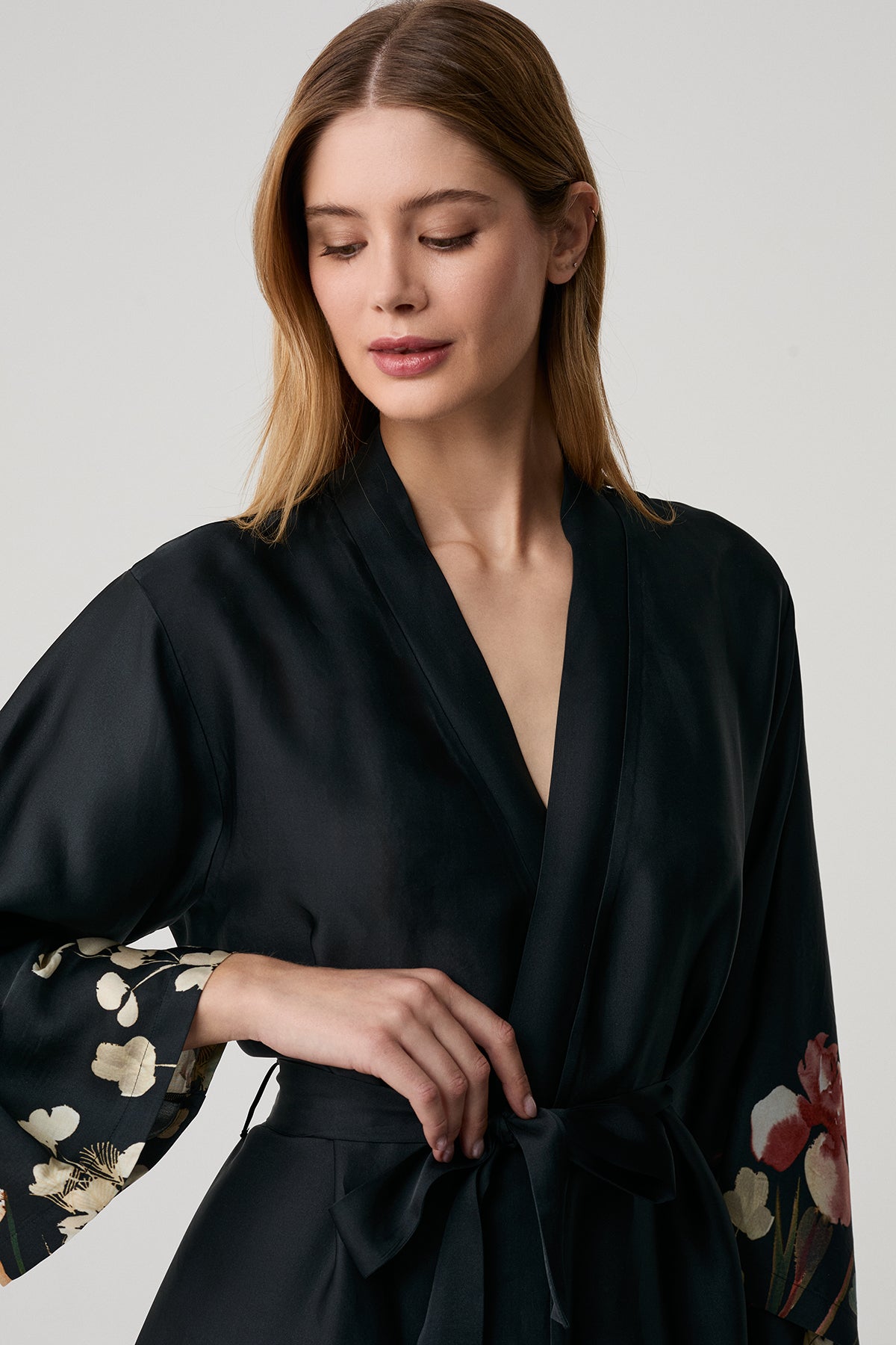 Le Grand Salon des Fleurs – Ensemble 2 Pcs – Élégance sensuelle et féminité sophistiquée