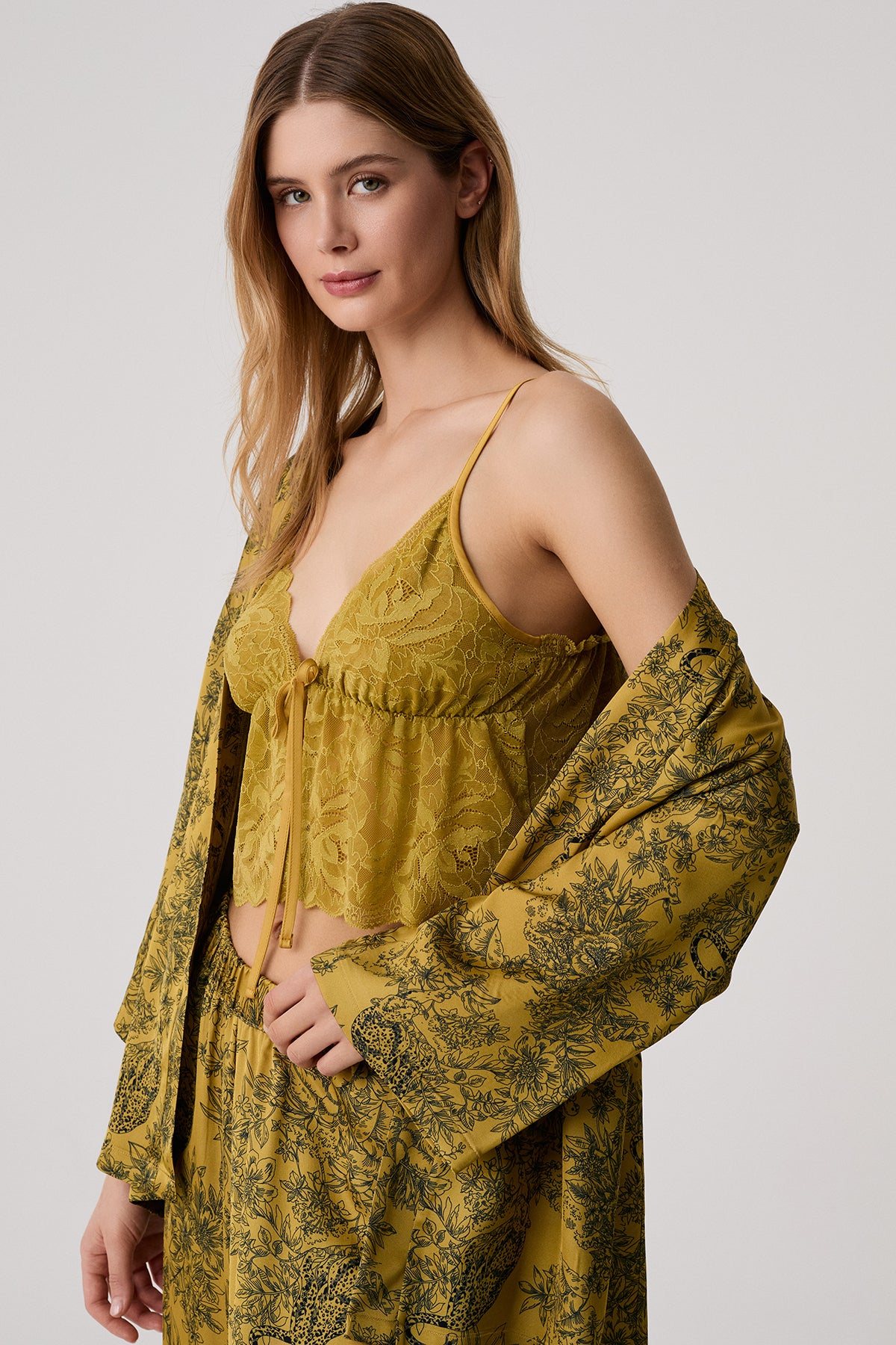 La Véranda de Miel - Ensemble 3 Pcs - Lumière dorée et féminité lumineuse