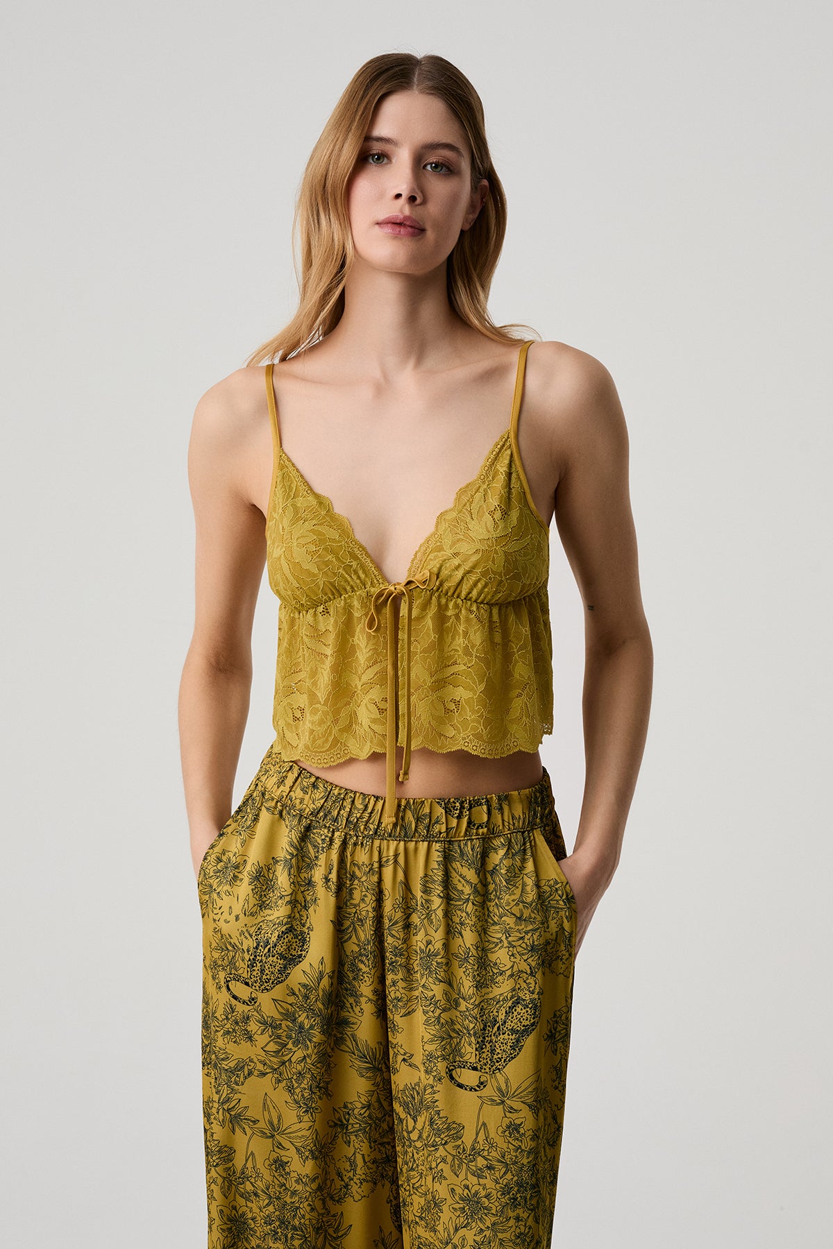 La Véranda de Miel - Ensemble 3 Pcs - Lumière dorée et féminité lumineuse