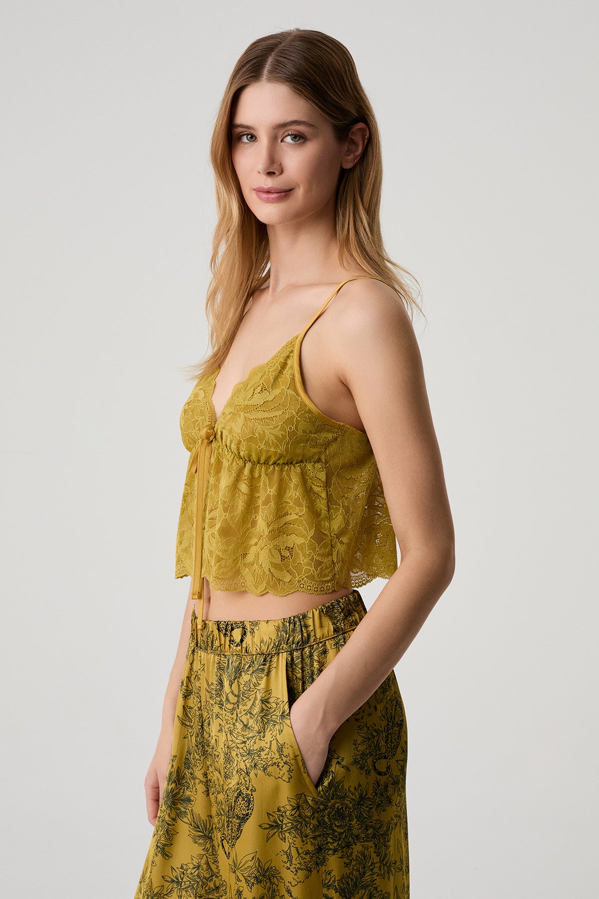 La Véranda de Miel - Ensemble 3 Pcs - Lumière dorée et féminité lumineuse