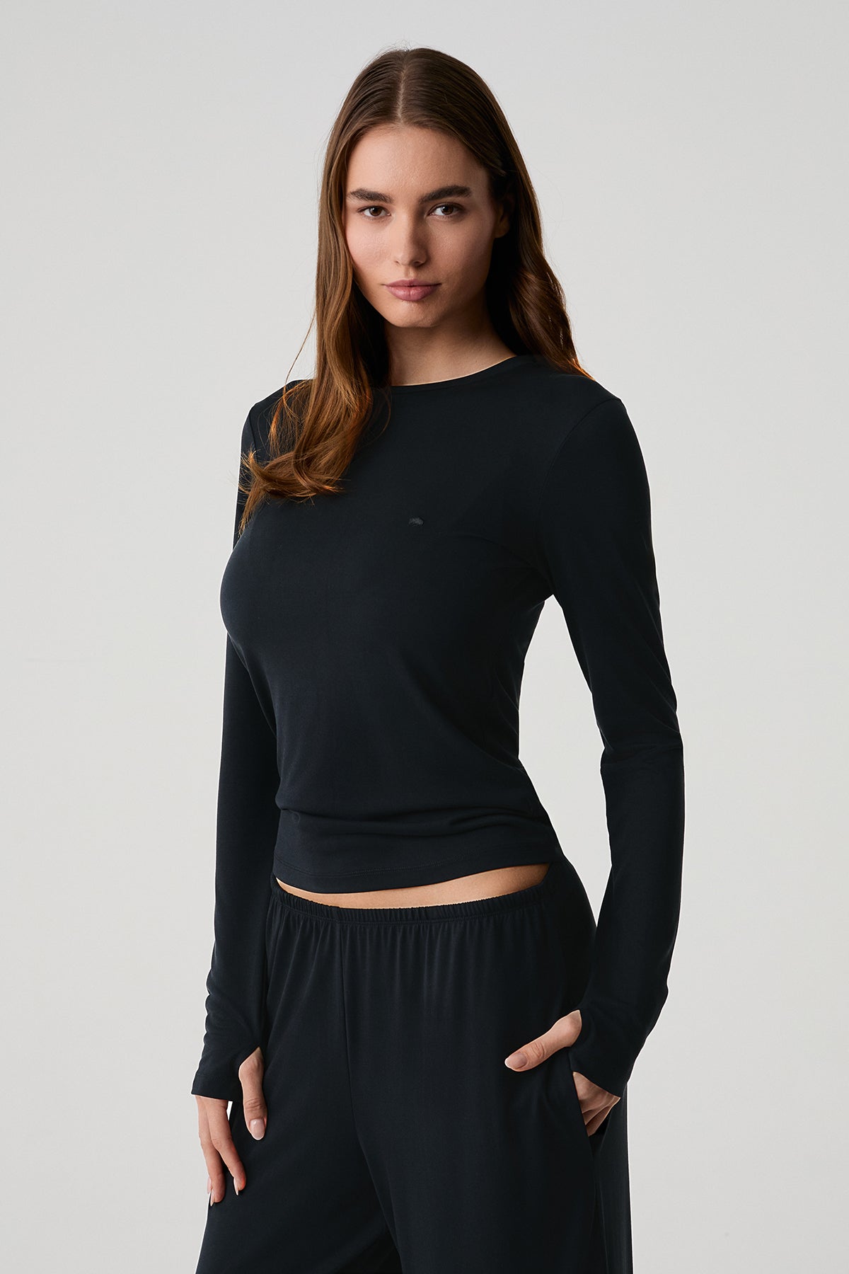 La Véranda de Nuit – Ensemble 2 Pcs – Élégance mystérieuse et douceur intemporelle