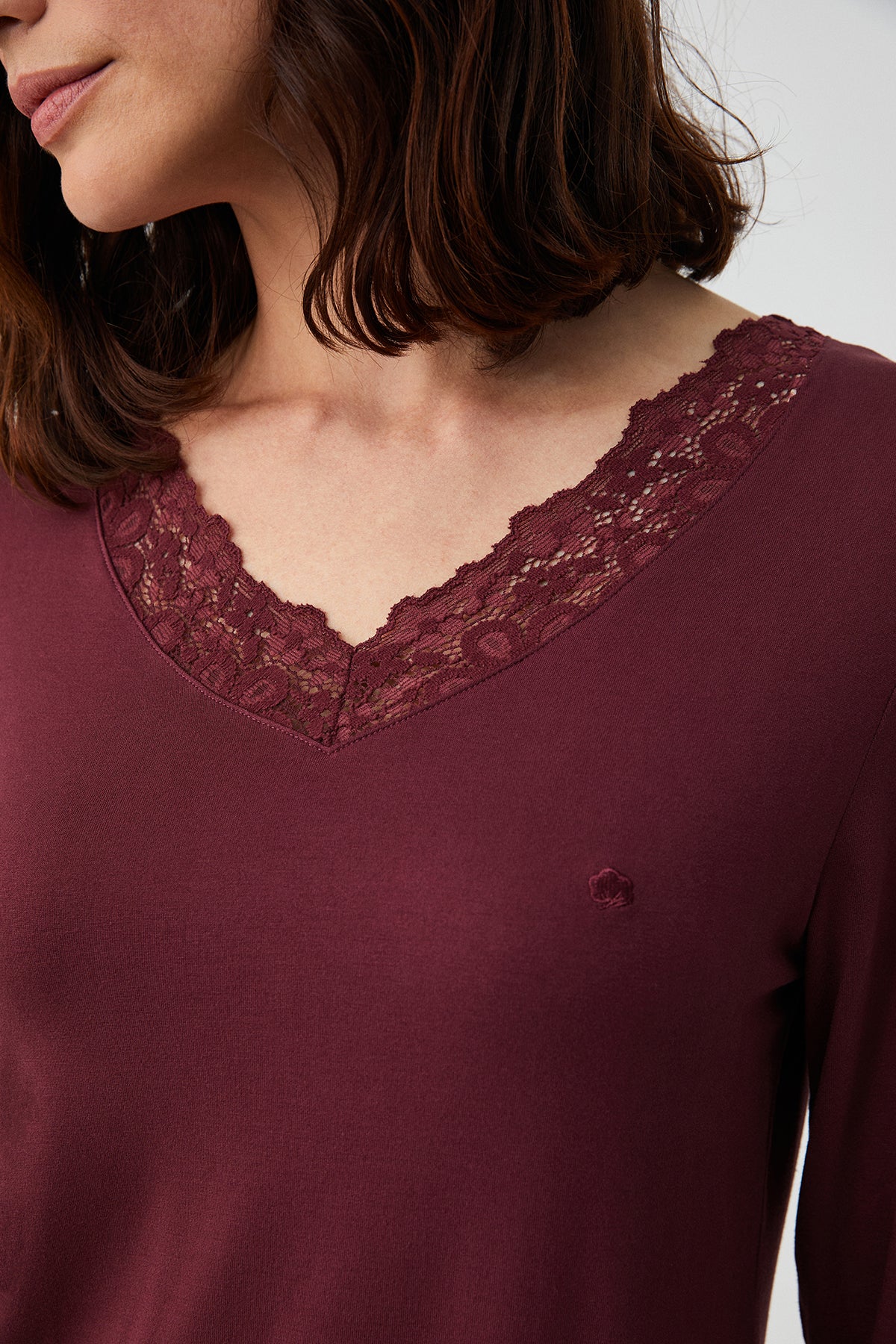 Pivoine d’Hiver - Pyjama 2 Pcs - Romance poétique et délicatesse sensuelle