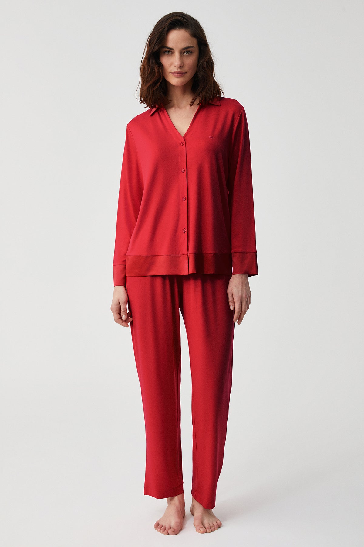 Rose Écarlate - Pyjama boutonné - Élégance flamboyante et confort soyeux