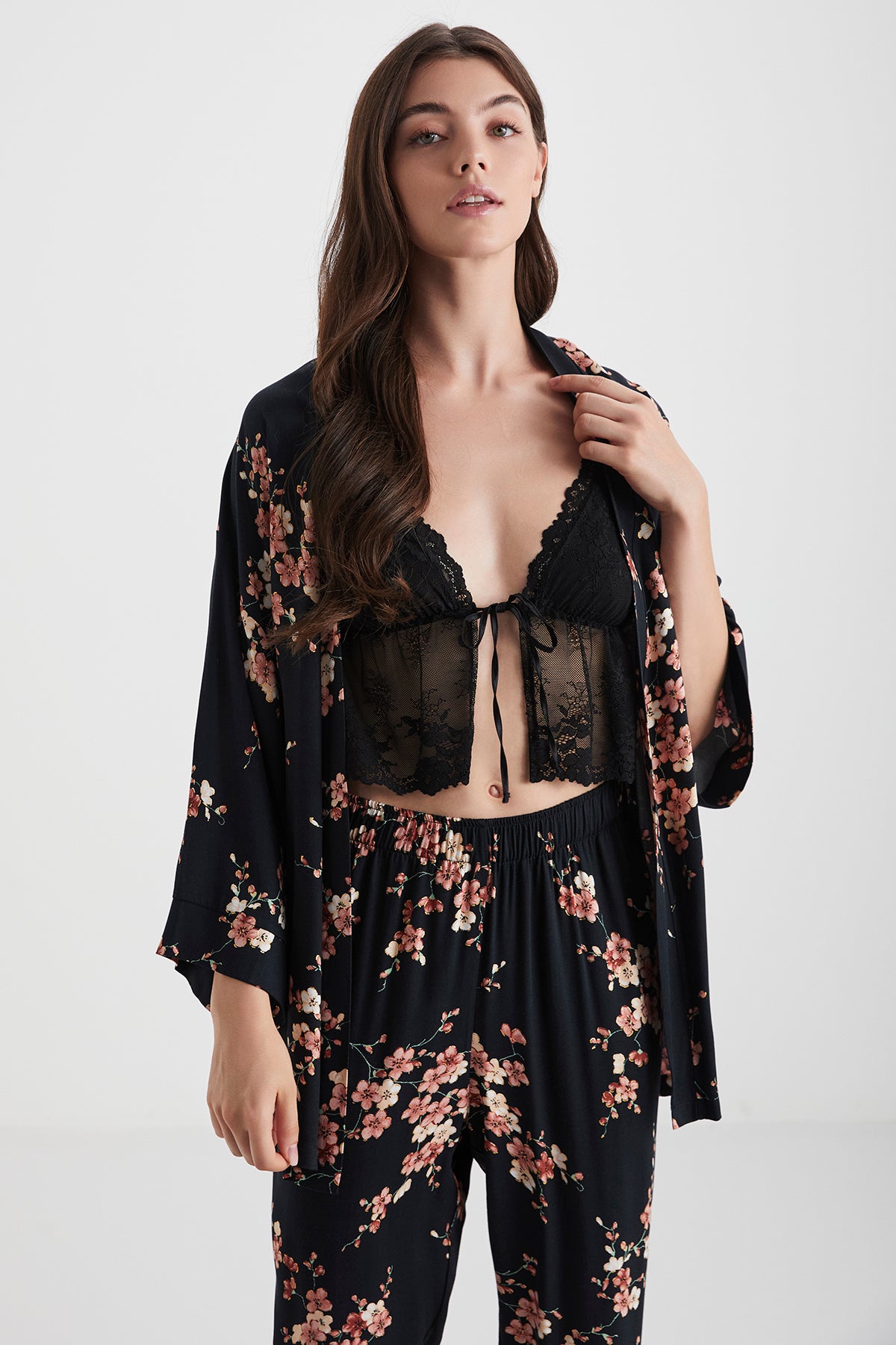 Fleur de Minuit – Ensemble 3 Pcs - Élégance sensuelle et poésie d'un soir