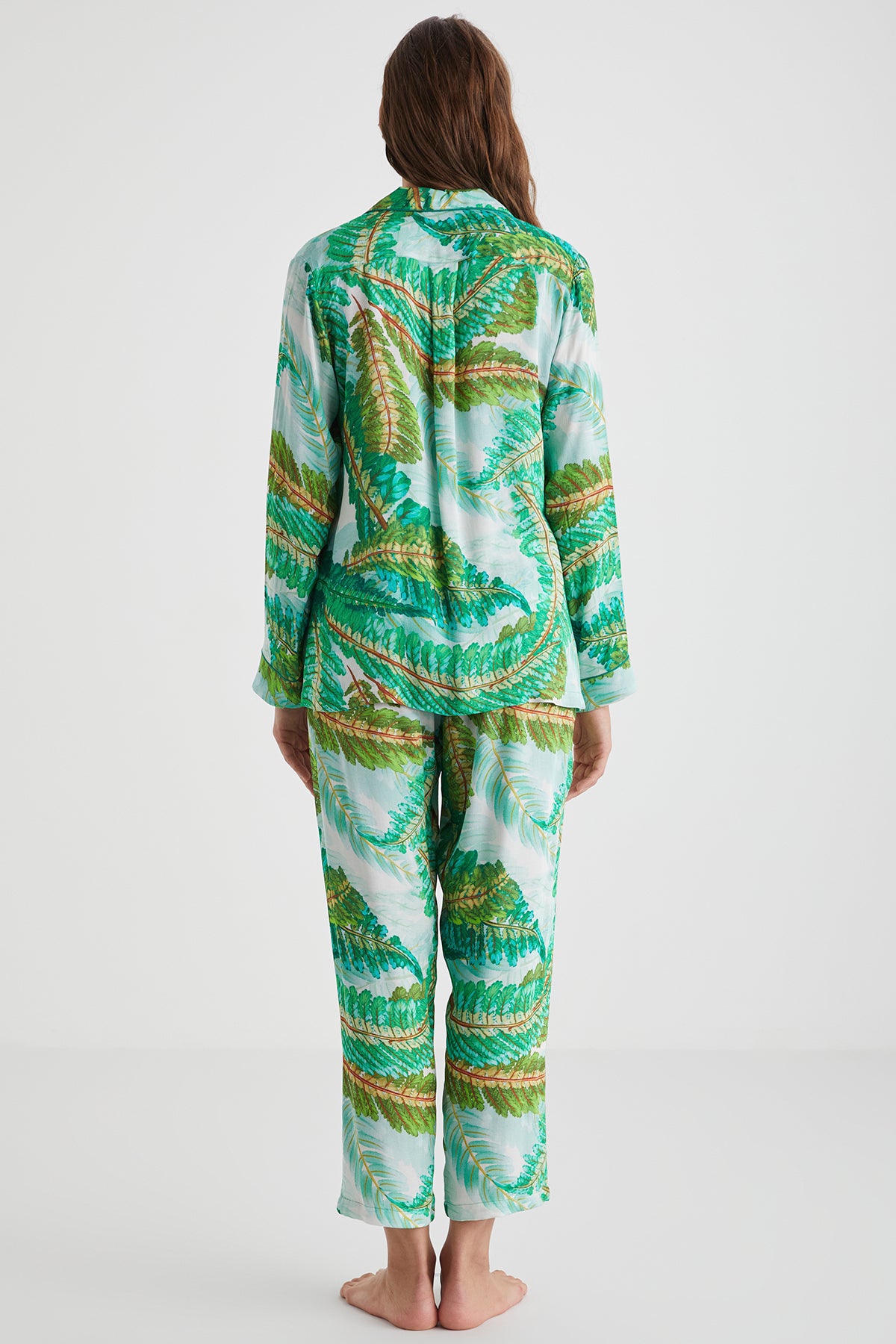Forêt Tropicale – Pyjama boutonné - Élégance naturelle et évasion tropicale