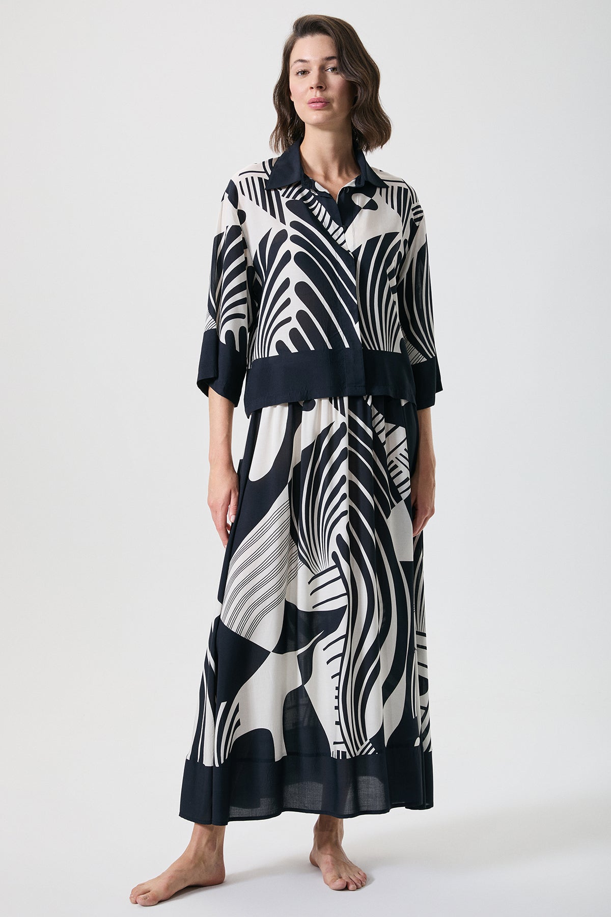 Lueur Nocturne Élancée – Ensemble 2 Pcs - Élégance sobre et fluidité majestueuse