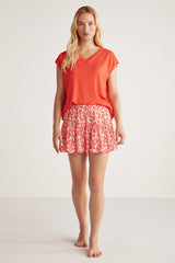 Ensemble short à motif fleuri et t-shirt orange uni