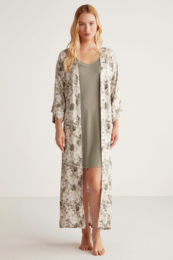 Ensemble robe de chambre motif fleuri et nuisette verte kaki unie