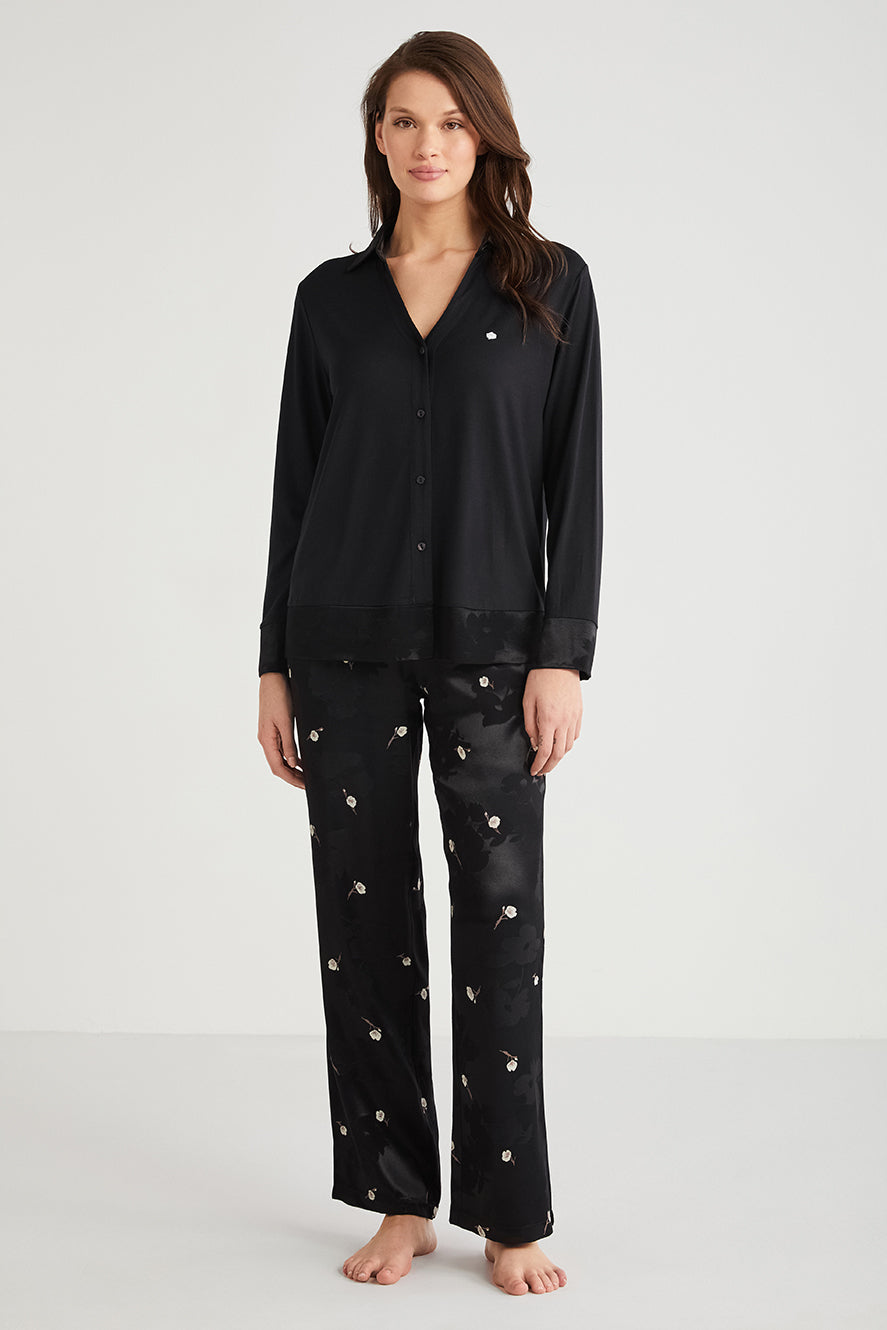 Pyjama à boutons noir et pantalon imprimé à motifs fleuris CN