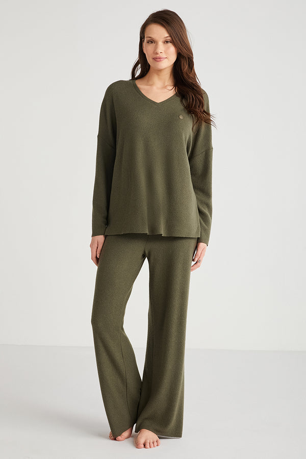 Ensemble pull et pantalon vert kaki uni CN