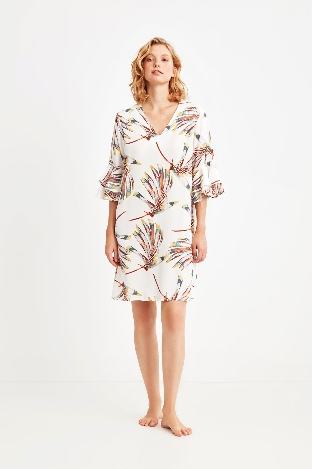 Robe femme courte à motifs feuillage