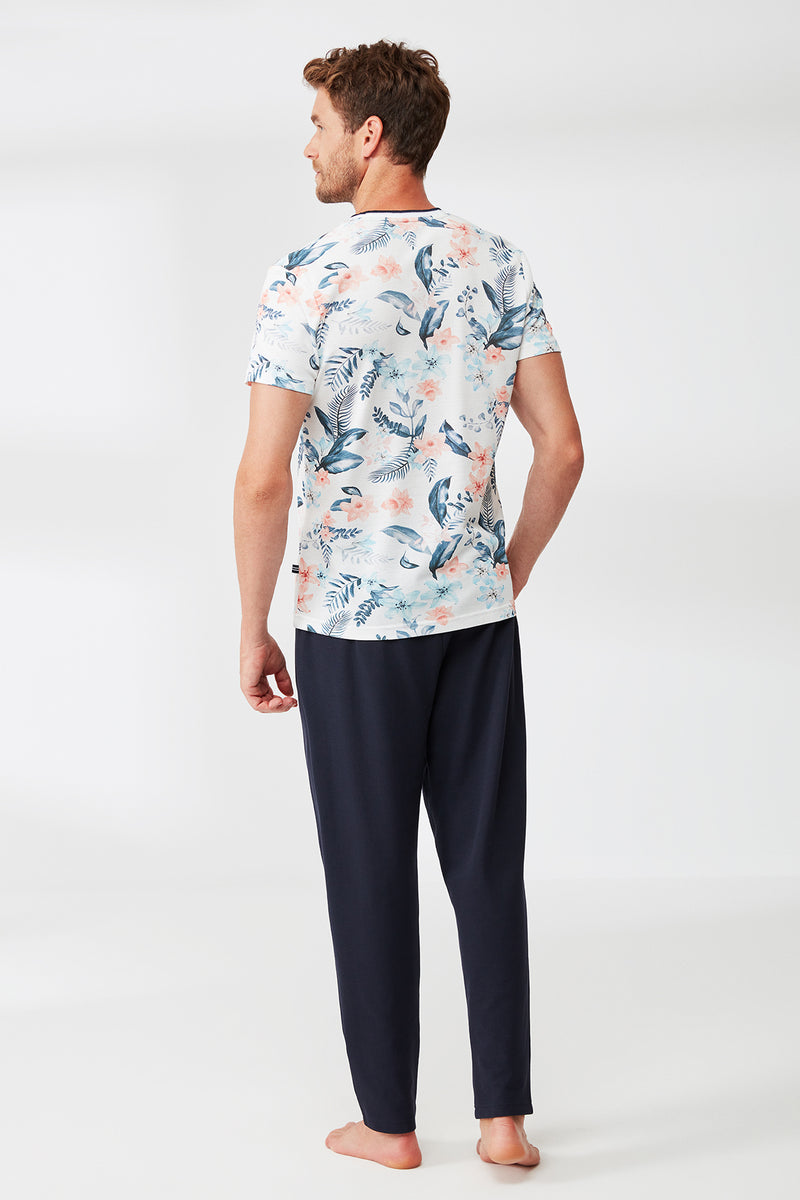 Pyjama à pantalon bleu uni et t-shirt blanc à motif floral